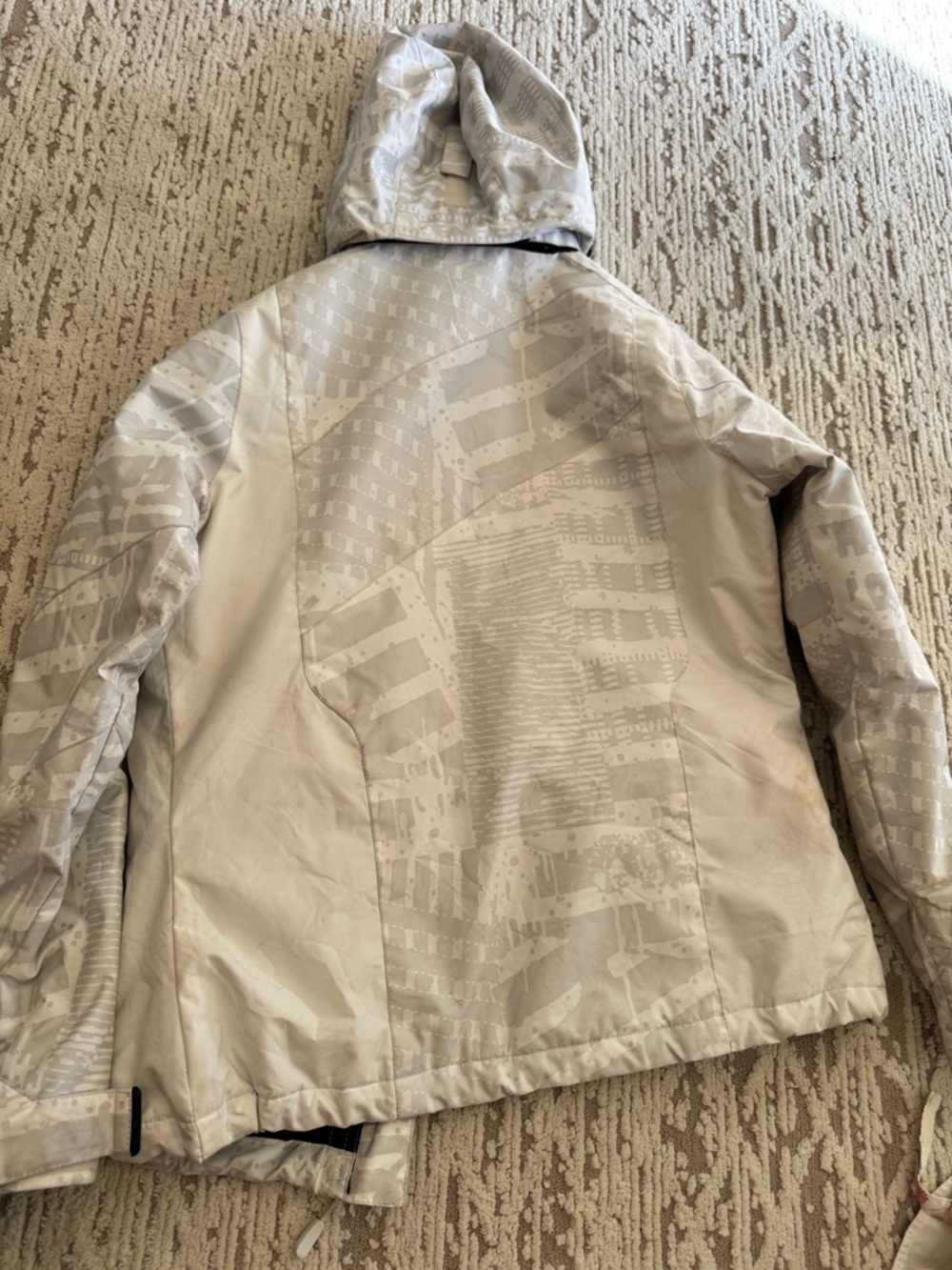 White Snow Jacket - Picture 2 of 8